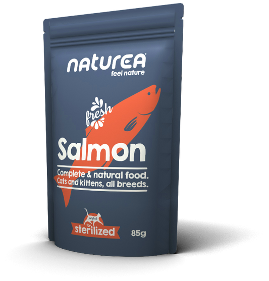 Naturea nedves eledel macskáknak lazaccal