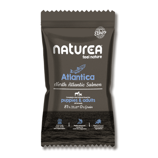 Naturea Atlantica hipoallergén lazacos kutyatáp csomagolás