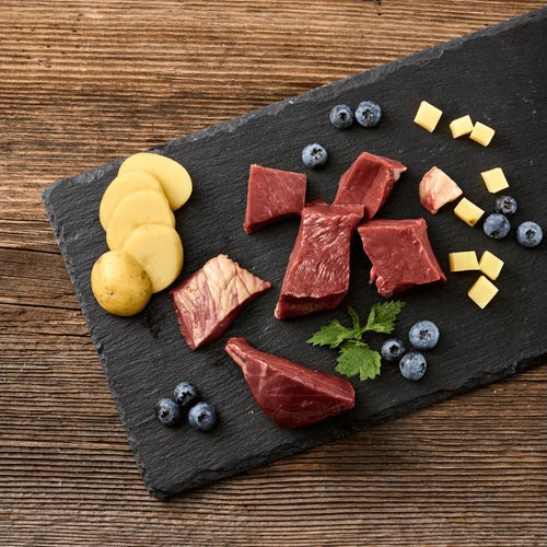 Szarvas Marhával, Burgonyával és Áfonyával - MEATLOVE