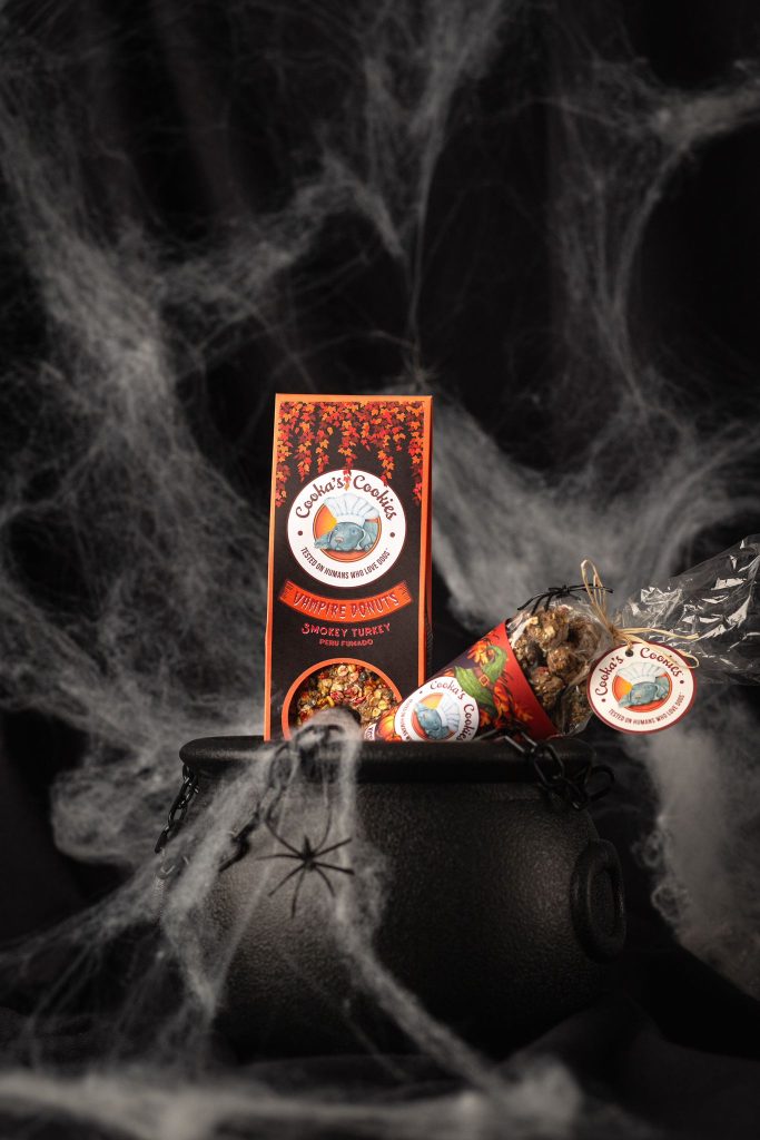 Cooka's Halloween Vampire Donuts jutalomfalat (LIMITÁLT KIADÁS) 70G