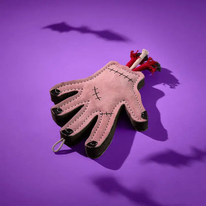 The Hand kutyajáték méretarányos kép – 26 x 19 x 2,5 cm