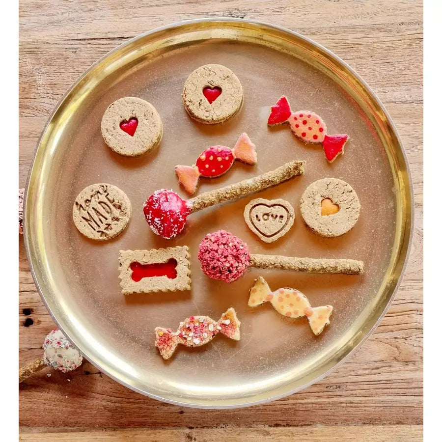 Cooka's Valentin Candy Crush Gluténmentes Kutyasüti Gift Box Díszdobozban 100g